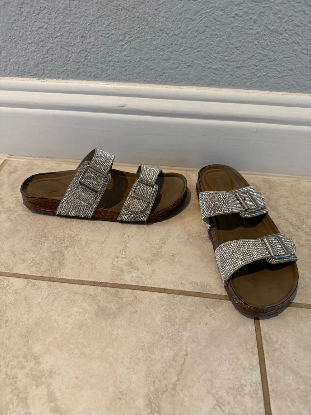 Madden Girl Kids Silver Sparkle Double-Buckle Slide Sandals